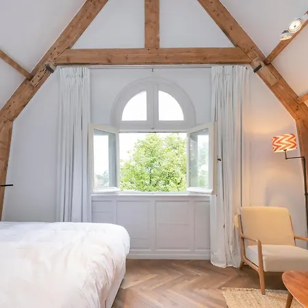 Waldeck Vondelpark 2 Bedroom Bed & Breakfast Amsterdam